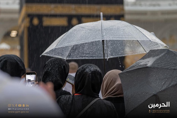 Masjidil Haram Diguyur Hujan, Ini Tips Umrah agar Aman dan Lancar